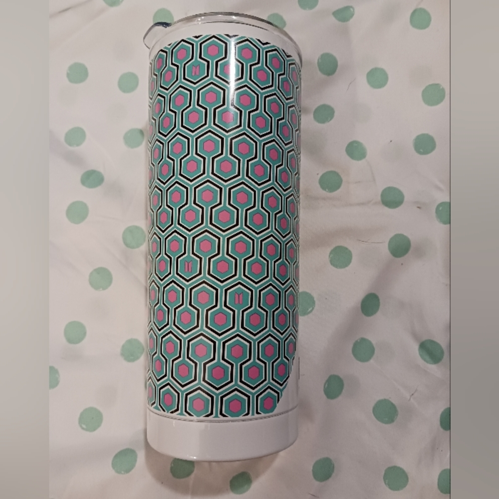 NWT BUILT Double Walled Vacumn- Insulated 20oz TUMBLER